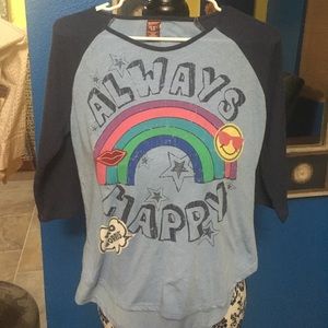 Girls shirt. Quarter sleeves